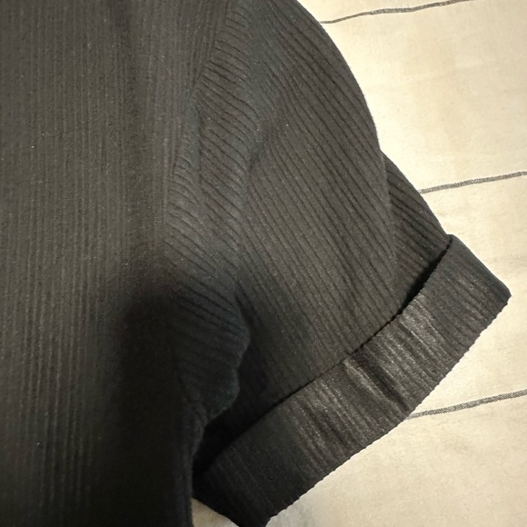 Lux Textured Zara Tee - Picture 4 of 4